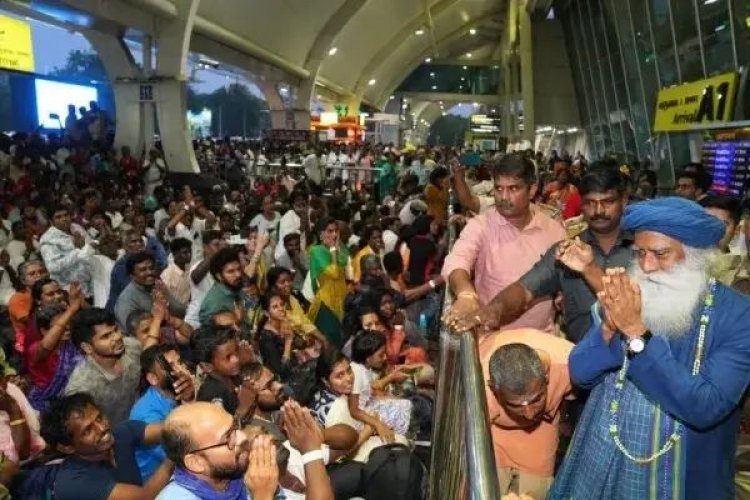 அமெரிக்காவில் இருந்து கோவைக்கு திரும்பினார் ஜக்கி வாசுதேவ். ! மக்கள் அமோக வரவேற்பு