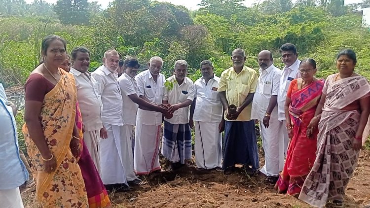 திண்டுக்கல் பகுதியில் அமைச்சர் ஐ.பெரியசாமி பிறந்தநாளை முன்னிட்டு மர கன்றுகள் நடும் நிகழ்ச்சி.!