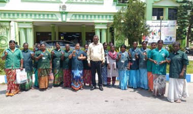 தூய்மை பணியாளர்களுக்கு நல வாரிய அட்டை வழங்கிய மாவட்ட ஆட்சியர்.!