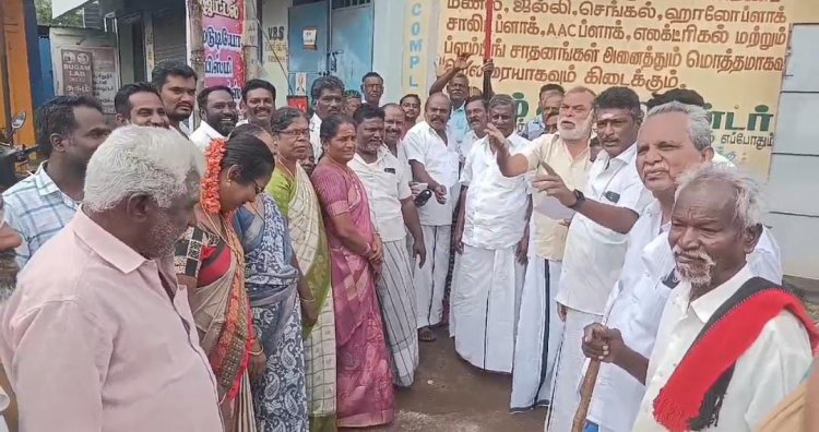 முதல்வர் ஸ்டாலின் 72வது பிறந்தநாள் விழாவை முன்னிட்டு இனிப்புகள் மற்றும் அன்னதானங்கள் வழங்கி கொண்டாடினர்.!