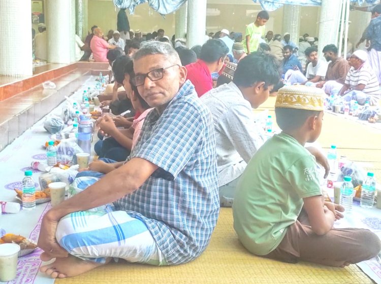 பண்டாரவாடை ஊராட்சியில் உதவும் கரங்கள் சார்பில் நடைபெற்ற, நோன்பு திறக்கும் நிகழ்ச்சி.!