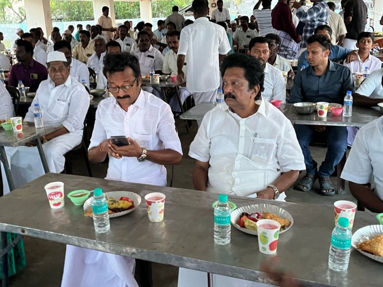 மல்லிப்பட்டினம் மீனவர் சங்கங்கள் நடத்திய இதயங்களை இணைக்கும் இப்தார் நிகழ்ச்சி.!