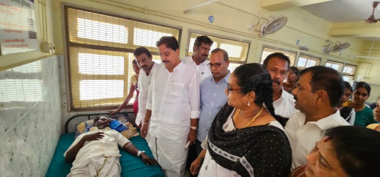 கட்சி கொடி கம்பம் அகற்றும் போது மின்சாரம் தாக்கி ஒருவர் பலி.!