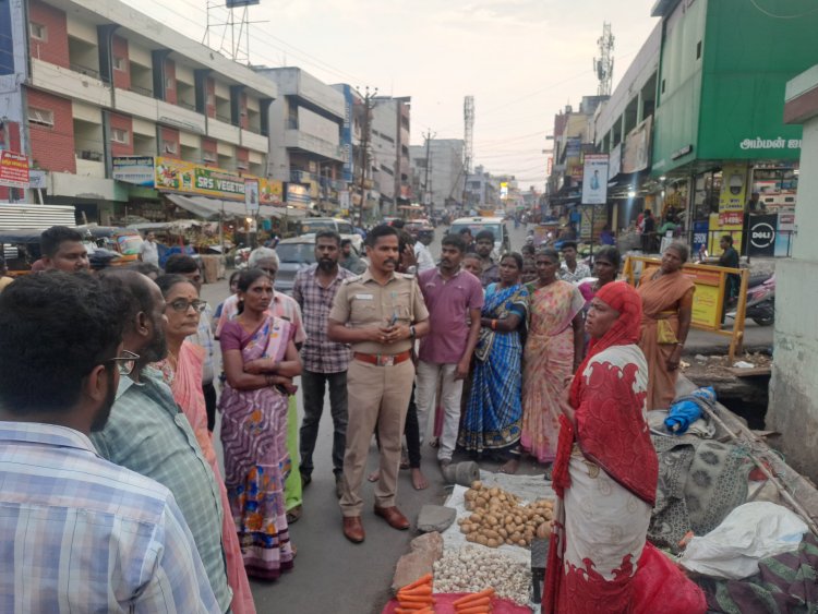 மேட்டுப்பாளையம் ஆக்கிரமிப்பு கடைகளை அகற்ற அரசு அதிகாரிகள் ஆய்வுக் கூட்டம்.!