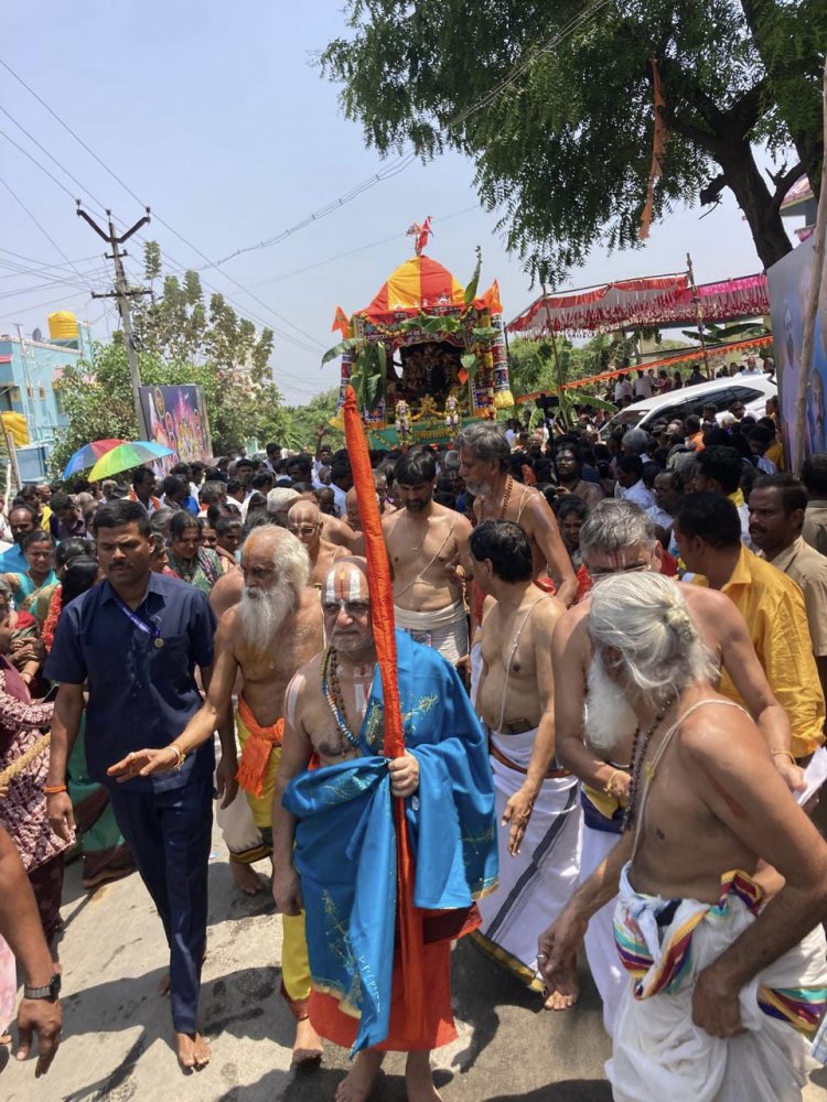சூளகிரி அருகே 800 ஆண்டுகள் பழமைவாய்ந்த பிரசன்ன வெங்கடரமணசுவாமி கோவில் தேர் திருவிழா.!