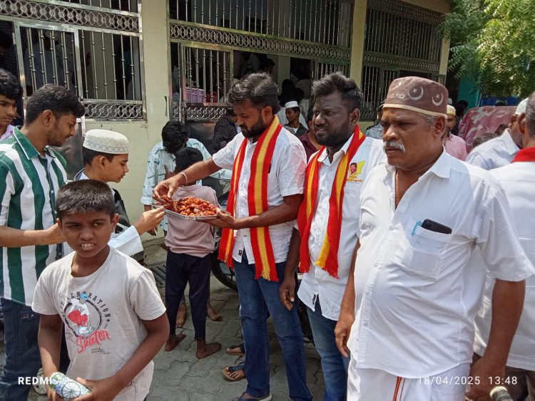 உச்சநீதிமன்ற தீர்ப்பை வரவேற்று இனிப்புகள் வழங்கி கொண்டாடிய தவெக. !