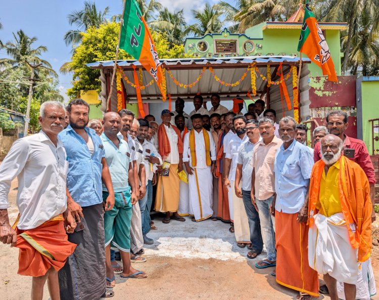 தென்காசி மாவட்ட பாரதிய ஜனதா கட்சியின் சார்பில் பயணிகளுக்கு பேருந்து நிழற்குடை திறப்பு.!