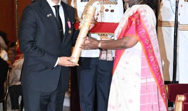 54 வயதை எட்டிய நடிகர் அஜித் குமார். ! இன்று பிறந்தநாள் காணும் அஜித்.!