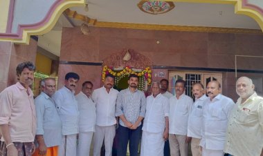 எஃப் எஸ் தேர்வில் 138 வது இடம் பிடித்த  மாணவருக்கு அதிமுக துணை பொதுச் செயலாளர் கே பி முனுசாமி நேரில் வாழ்த்து.!