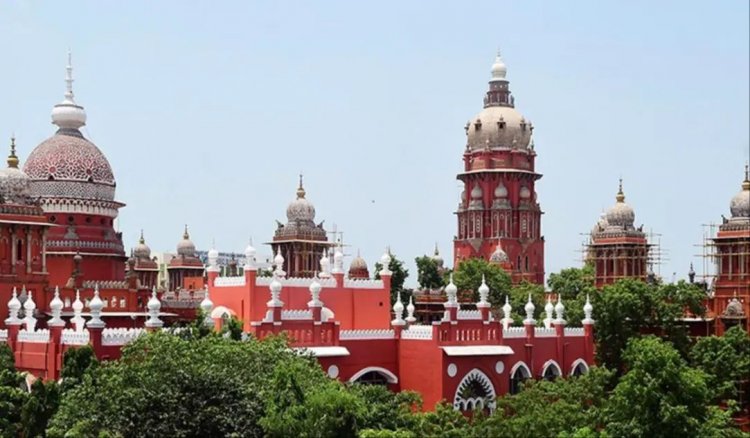 பி எஸ் 4 ரக வாகனங்கள் பதிவில் மோசடி.! அதிகாரிகள் மீது வழக்குப்பதிவு செய்ய உயர்நீதி மன்றம் உத்தரவு.!