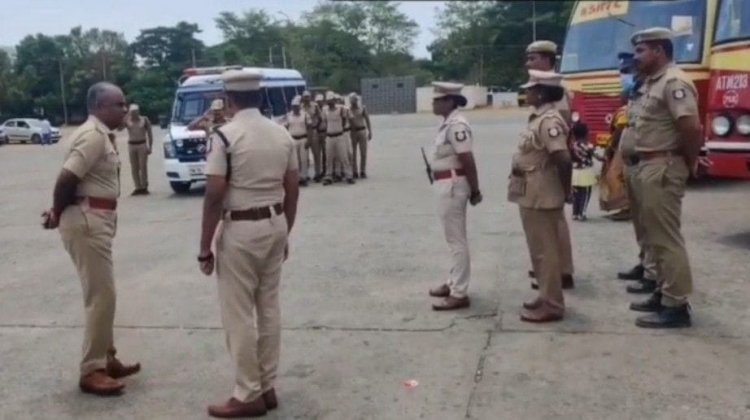 தென்காசி கலெக்டர் அலுவலகத் திற்கு வெடிகுண்டு மிரட்டல் .!