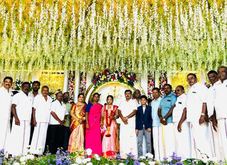 கீழப்பாவூரில்  அதிமுக முன்னாள் எம் பி பிரபாகரன் இல்ல விழா .!