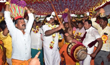 சூளகிரி அருகே 14 கிராம மக்கள் இணைந்து நடத்திய ஸ்ரீ திரௌபதியம்மன் ஆலய மகாகும்பாபிஷேகம்.!