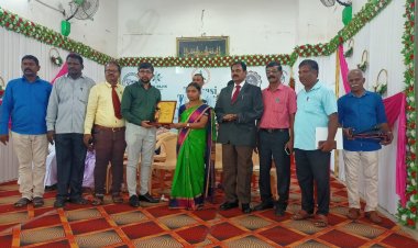 அரசு பொதுத் தேர்வில் சிகரம் தொட்ட சாதனையாளர்களுக்கு தென்காசியில் பாராட்டு விழா..!