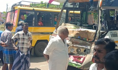 கடையம்  அருகே அரசு பேருந்தும் வேனும் மோதி விபத்து - 6 பேர் படுகாயம் போலீசார் விசாரணை ."
