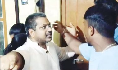 தாய், மகளுடன் மடாதிபதி,  நீண்ட நேரமாகியும் பெண்கள் வெளியே வராததால் பொதுமக்கள் கதவை உடைத்து அடி உதை. !