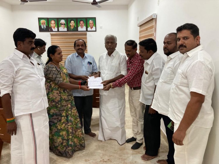 அரசு மேல்நிலைப்பள்ளியில் மாணவர்களின் வசதிக்காக கழிப்பிட வசதி செய்து கொடுக்க ஆசிரியர்கள் கோரிக்கை. !