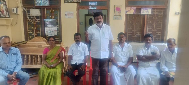 மக்கள் நலப் பணியாளர்கள் கருணாநிதி சமாதியில் ராஜினாமா கடிதம் .!