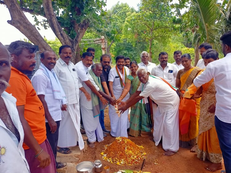 சட்டமன்ற உறுப்பினர் தொகுதி மேம்பாட்டு நிதி ரூ 9 லட்சம் மதிப்பில் சிமெண்ட் சாலை அமைக்க பூமி பூஜை .!