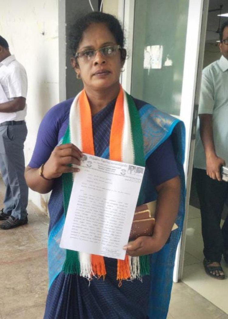 கடையம் வடகால் கால்வாய் கரையை சீரமைக்க கோரி மாவட்ட ஆட்சியரிடம் மகளிர் காங்கிரஸ் வட்டாரத் தலைவி சீதாலட்சுமி கோரிக்கை மனு .!