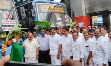 ஓசூர் பேருந்து நிலையத்தில் தமிழக அரசு போக்குவரத்து துறை சார்பாக புதிய பேருந்துகள் இயக்கம்!