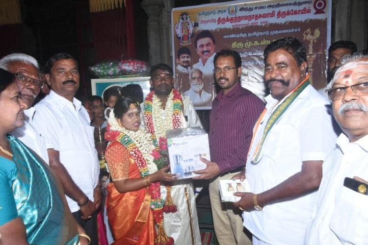 குற்றாலம் குற்றாலநாத சுவாமி கோவிலின் சார்பில் இலவச திருமணம் .!