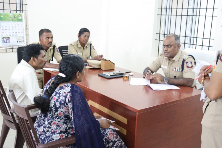 தென்காசி எஸ்.பி அலுவலகத்தில் சிறப்பு குறைதீர்ப்பு கூட்டம்.!