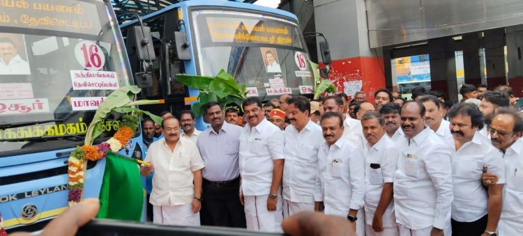 ஓசூர் பேருந்து நிலையத்தில் தமிழக அரசு போக்குவரத்து துறை சார்பாக புதிய பேருந்துகள் இயக்கம்!