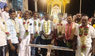 சசிகலா பிறந்தநாள் விழா பண்பொழி திருமலை கோவிலில் தங்கத்தேர் இழுத்து வழிபாடு .!