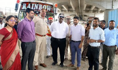 மேம்பாலம் சீரமைப்பு பணிகள் நடைபெற்று வருவதை மாவட்ட ஆட்சித்தலைவர் ச.தினேஷ் குமார் இ.ஆ.ப., நேரில் பார்வையிட்டு ஆய்வு மேற்கொண்டார். !