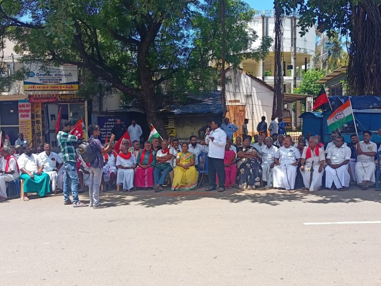 செங்கோட்டையில் இந்தியா கூட்டணி சார்பில் கண்டன ஆர்ப்பாட்டம் .!