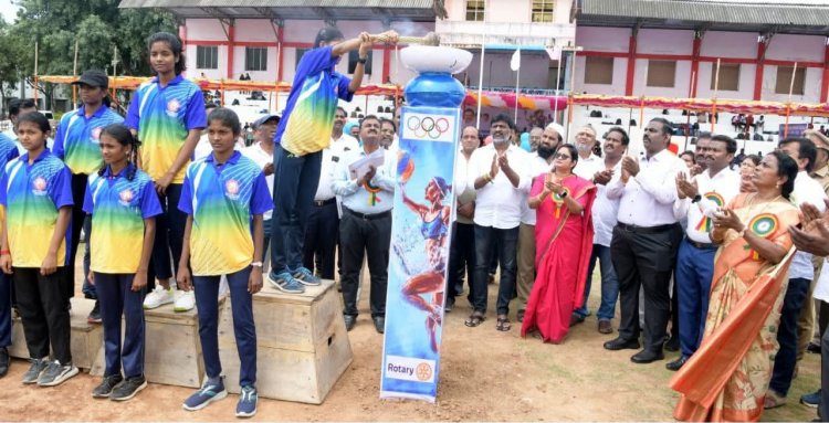 கிருஷ்ணகிரியில் தடகள போட்டியை துவக்கி வைத்த மாவட்ட ஆட்சியர். !