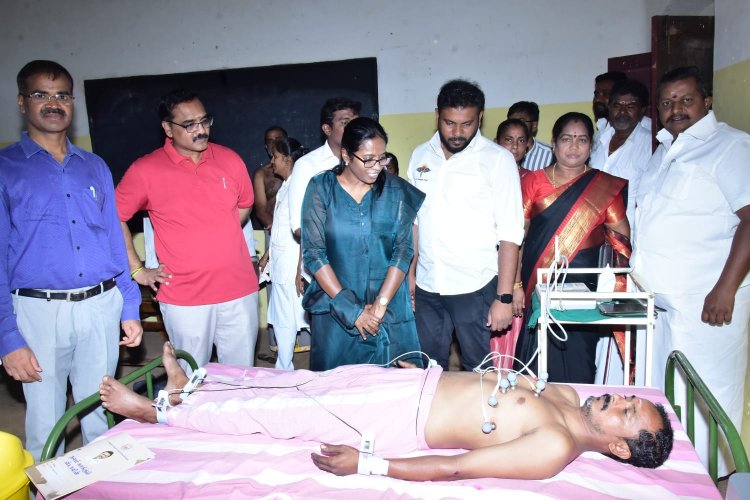 இலஞ்சியில் நலம் காக்கும் ஸ்டாலின் மருத்துவ முகாம் ஆட்சியர் (பொறுப்பு) ஜெயச்சந்திரன், எம்பி பங்கேற்பு.!