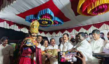 புனனூரில் திமுக சார்பில் 500 பேருக்கு ஓணம் தொகுப்பு .!