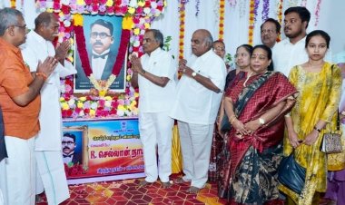 ஆர்.செல்லான் நாயக்கரின் பிறந்த நாளினை முன்னிட்டு அவரின் திருஉருவப் படத்திற்கு புதுச்சேரி மாநில முதல்வர் ரங்கசாமி மலர்தூவி மரியாதை செலுத்தினார்.!