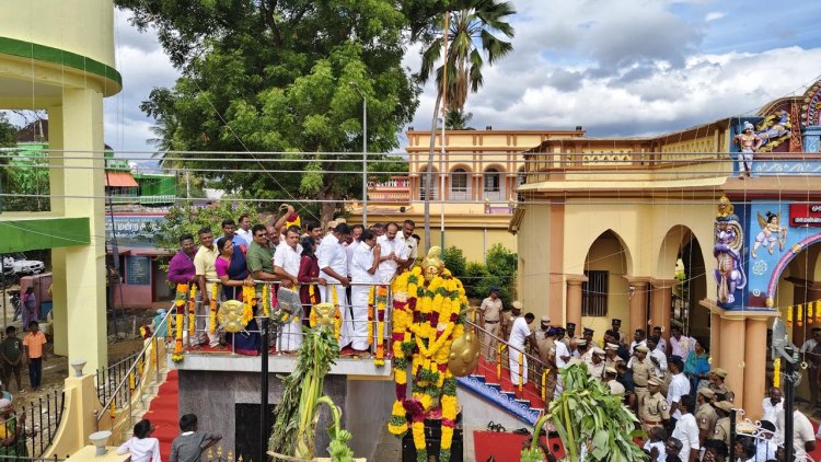 நெற்கட்டும் செவலில் புலித்தேவன் 310 வது பிறந்த நாள் நிகழ்ச்சி அமைச்சர்கள்மற்றும் மாவட்ட ஆட்சியர் பங்கேற்பு .!