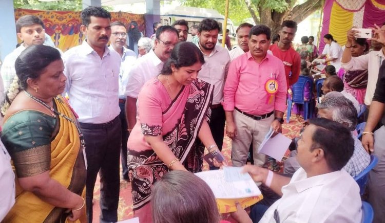 மக்கள் நலன் காக்கும் ஸ்டாலின் மருத்துவ முகாம். !