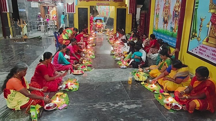 அம்மன் கோயிலில் திருவிளக்கு பூஜை மிக சிறப்பாக நடைபெற்றது.!