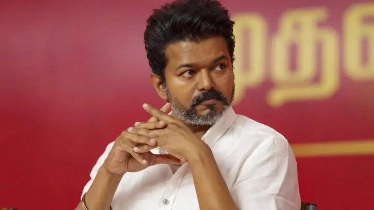 உயிரிழந்தோரின் குடும்பத்தினருக்கு ரூ. 20 லட்சமும், காயமடைந்தவர்களுக்கு ரூ.2 லட்சமும் வழங்கப்படும் என அறிவித்துள்ளார் விஜய்..!