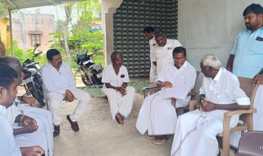 அதிமுக இளைஞர் மற்றும் இளம்பெண்கள் பாசறை கூட்டம்.!