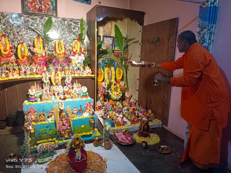 கிருஷ்ணகிரி மாவட்ட பாரதிய ஜனதா கட்சியின் ஆன்மீக பிரிவு தலைவர் பால தேவராஜன் தலைமையில் ஆயுத பூஜை மற்றும் சரஸ்வதி பூஜை. !