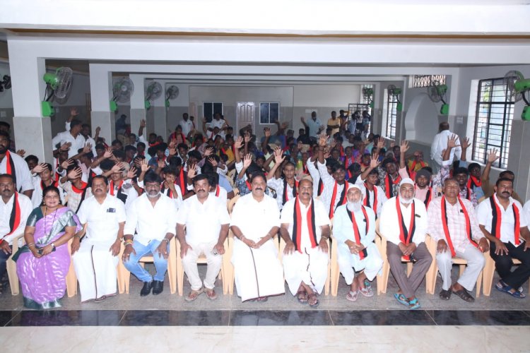 அதிமுக, தவெக,பாமக, பாஜக கட்சியை சேர்ந்த 200- மேற்பட்ட மாற்றுக் கட்சியினர்கள் திமுக வில் இணையும் விழா.!