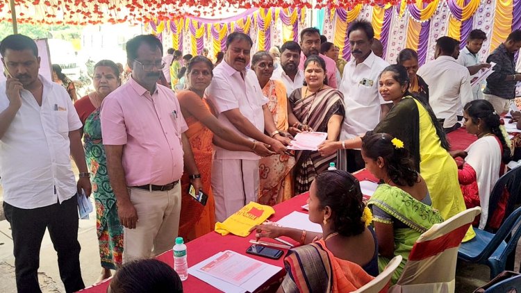 காட்டிநாயனப்பள்ளி ஊராடசியில் நடைப்பெற்ற உங்களுடன் ஸ்டாலின் திட்ட முகாம் .!