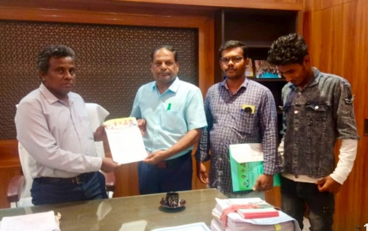 கிருஷ்ணகிரி நகர மன்ற தலைவர்பரிதா மீது நம்பிக்கையில்லா தீர்மானம்! சுய லாபத்திற்காக நம்பிக்கை இல்லா தீர்மானம் கொண்டு வந்துள்ளதை யாரும் ஒத்துக்கொள்ள மாட்டார்கள் என சமுக நுகர்வோர் பாதுகாப்பு நலச் சங்கத்தின் மாநில பொதுச்செயலாளர் கண்டனம். !