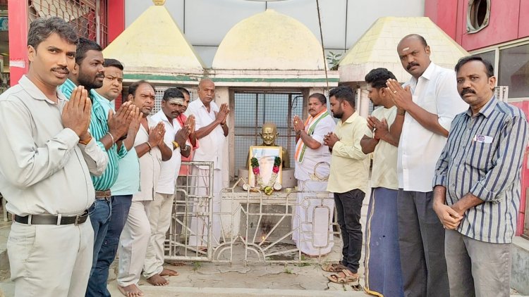 இந்திராகாந்தியின் நினைவு நாளினை முன்னிட்டு, கிழக்கு மாவட்ட காங்கிரஸ் கட்சி சார்பில் அன்னை இந்திரா காந்தியின் திருஉருவப் படத்திற்கு மாலை அணிவித்து மரியாதை.!