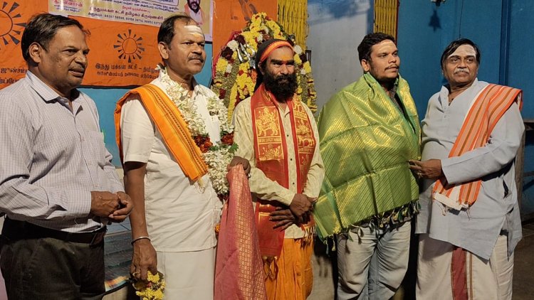 இந்து மக்கள் கட்சி நிறுவனர் அர்ஜுன் சம்பத்தை சந்தித்த டாக்டர் சந்திர மோகன்.!