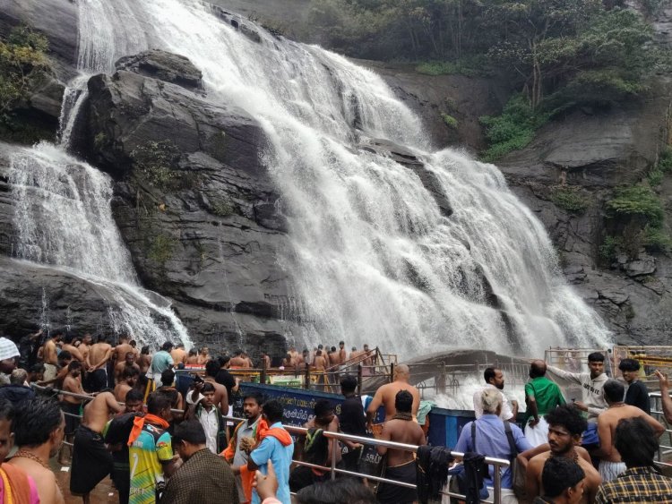 தென்காசி குற்றாலம் பகுதிகளில் கடும் குளிர் .!