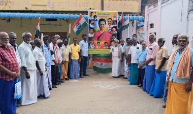 சிவகிரியில் காங்கிரஸ் கட்சி சார்பில் சோனியா காந்தி பிறந்தநாள் விழா கொண்டாடப்பட்டது.!