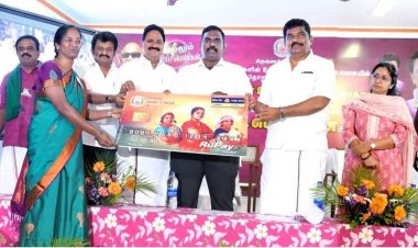 கிருஷ்ணகிரி அரசு பெண்கள் கலைக் கல்லூரி வளாகத்தில், நடைபெற்ற கலைஞர் மகளிர் உரிமைத்தொகை திட்டத்தின் 2 ஆவது கட்ட விரிவாக்க நிகழ்ச்சி.!