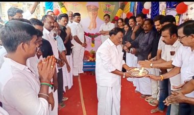 முன்னாள் முதல்வர் எம்.ஜி.ஆரின் நினைவு நாளினை முன்னிட்டு பழையப்பேட்டையில் நகர அதிமுக சார்பில் ஏழை எளிய மக்களுக்கு அன்னதானம் வழங்கப்பட்டது.!